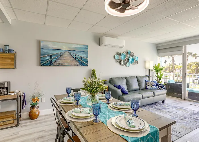 Walk To Beach: Waterfront Indian Shores