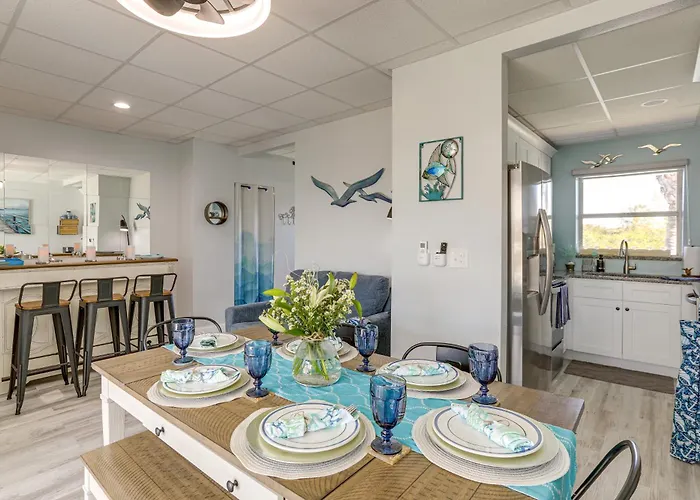 Walk To Beach: Waterfront Indian Shores * Clearwater Beach